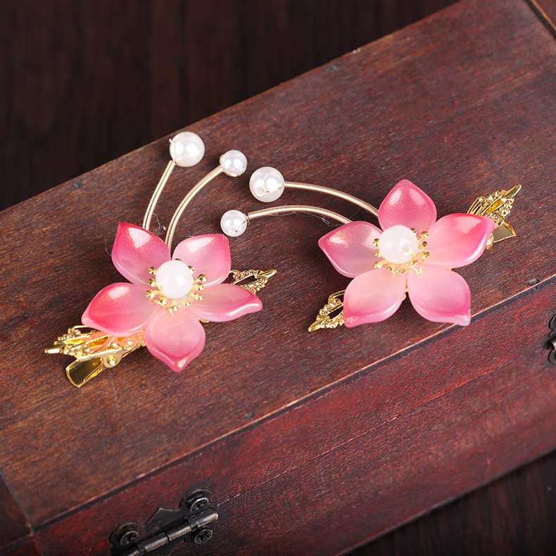 Colored Glaze Iron Clamp Sweet Handmade Small Flowers Hairpin Children's Performance Headdress Clip Antique Hair Accessories Spot Amazon Colored Glaze Iron Clamp Sweet Handmade Small Flowers Hairpin Children's Performance Headdress Clip Antique Hair Accessories Spot Amazon