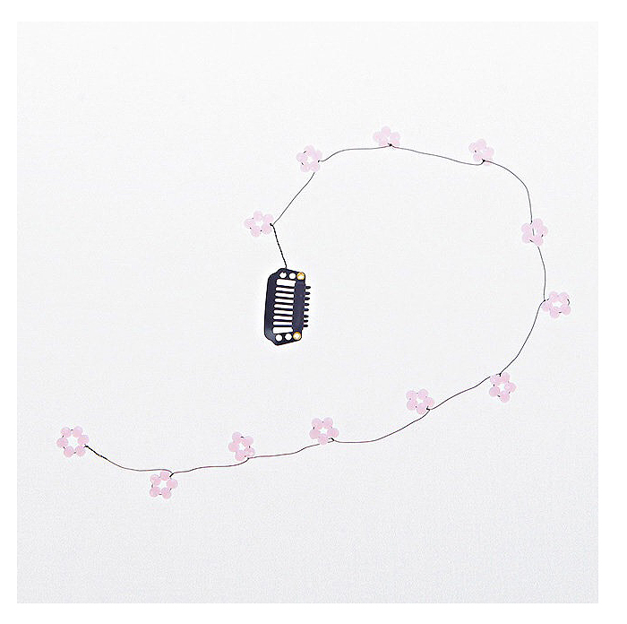 Korean Super Fairy Crystal Flowers Hair Comb Long Hair Decorative Headdress Fresh Invisible Streamer Hair Clips Hair Accessories Spring and Summer Korean Super Fairy Crystal Flowers Hair Comb Long Hair Decorative Headdress Fresh Invisible Streamer Hair Clips Hair Accessories Spring and Summer