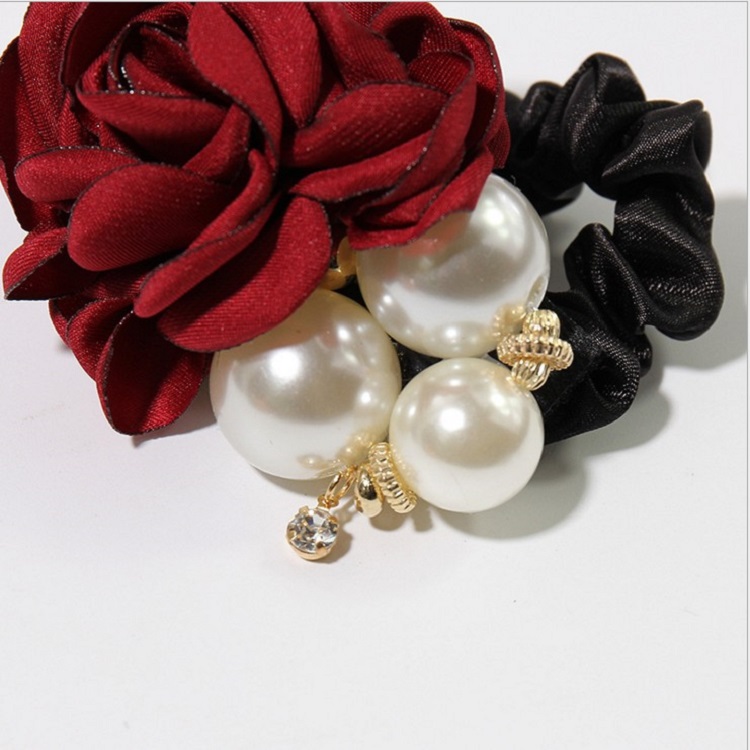 Korean version of fashion hair decoration large pearl rose flowers hair circle camellia hair rope headdress inlaid with