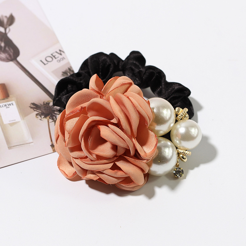 Korean version of fashion hair decoration large pearl rose flowers hair circle camellia hair rope headdress inlaid with Korean version of fashion hair decoration large pearl rose flowers hair circle camellia hair rope headdress inlaid with