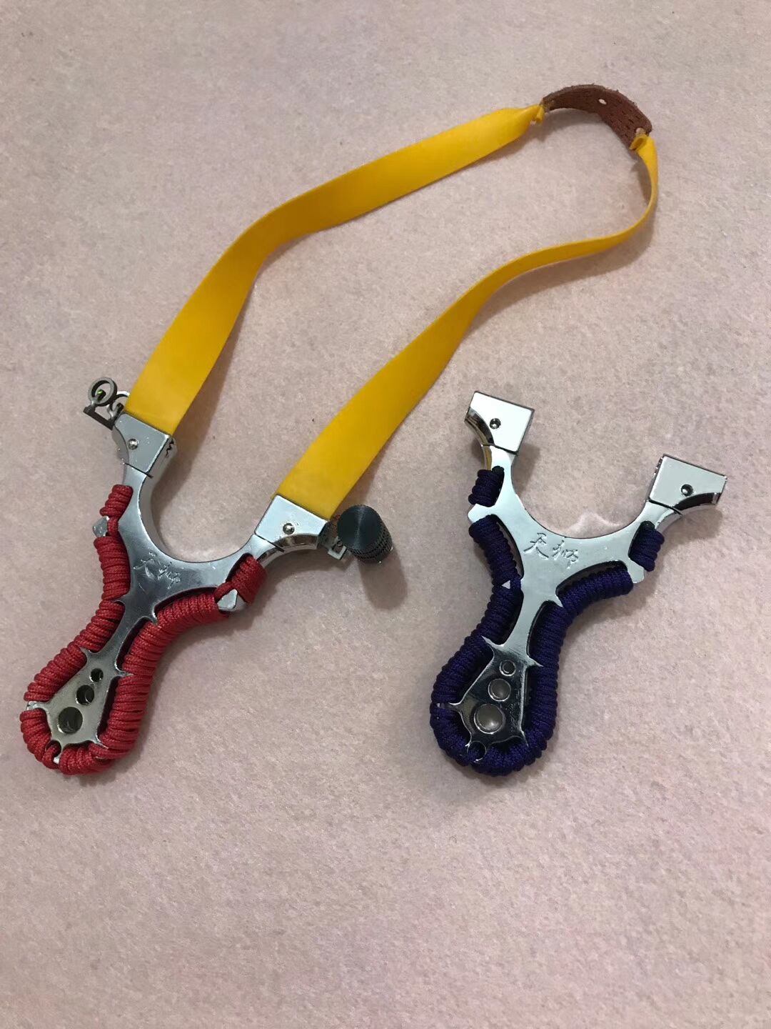 New tianshi feel wang flat skin slingshot accurate light aiming fast pressure reflex slingshot New tianshi feel wang flat skin slingshot accurate light aiming fast pressure reflex slingshot