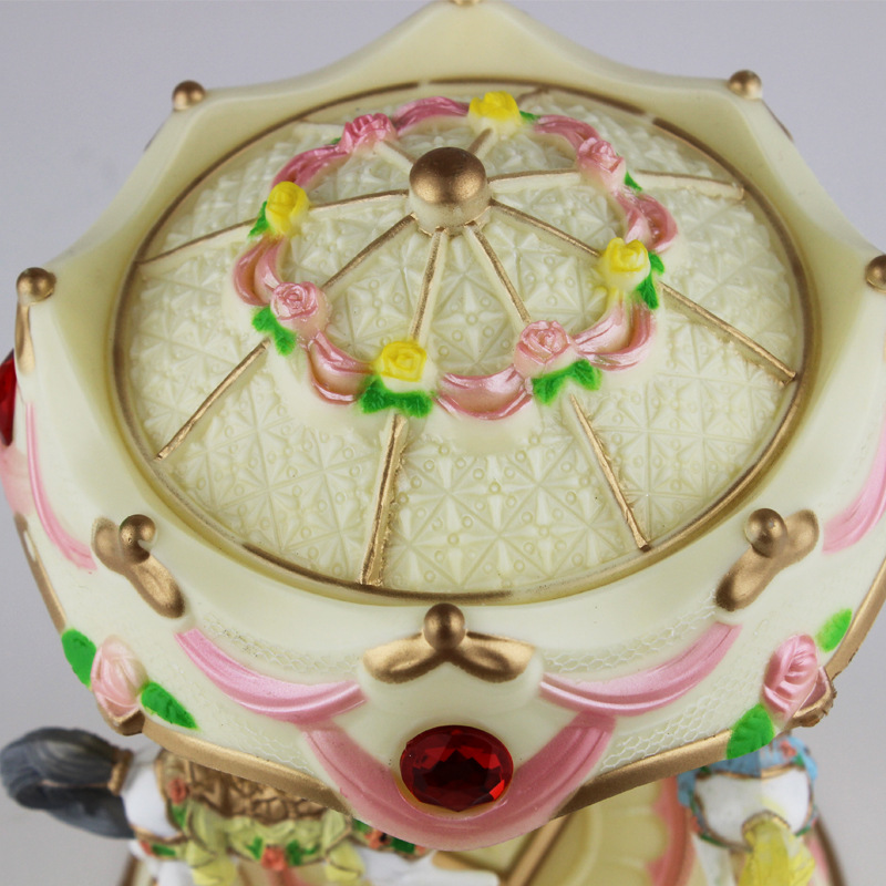 Cross-Border E-Commerce Revolving Light Trojan Music Box Music Box Children&#039;s Birthday Gifts Cake Decorative Ornaments