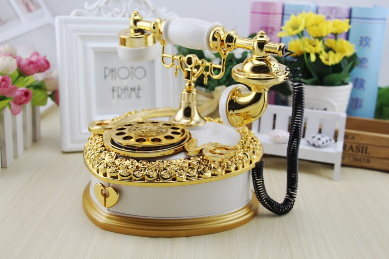 Yl2031 Heart-Shaped Telephone Music Box Creative Eight-Tone Jewelry Box Home Decoration Gift One Piece Dropshipping Yl2031 Heart-Shaped Telephone Music Box Creative Eight-Tone Jewelry Box Home Decoration Gift One Piece Dropshipping