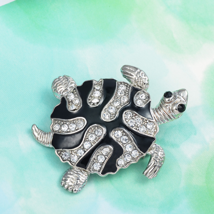 The latest jewelry inlaid crystal diamond brooch turtle environmental material Cute Animal Jewelry Brooch
