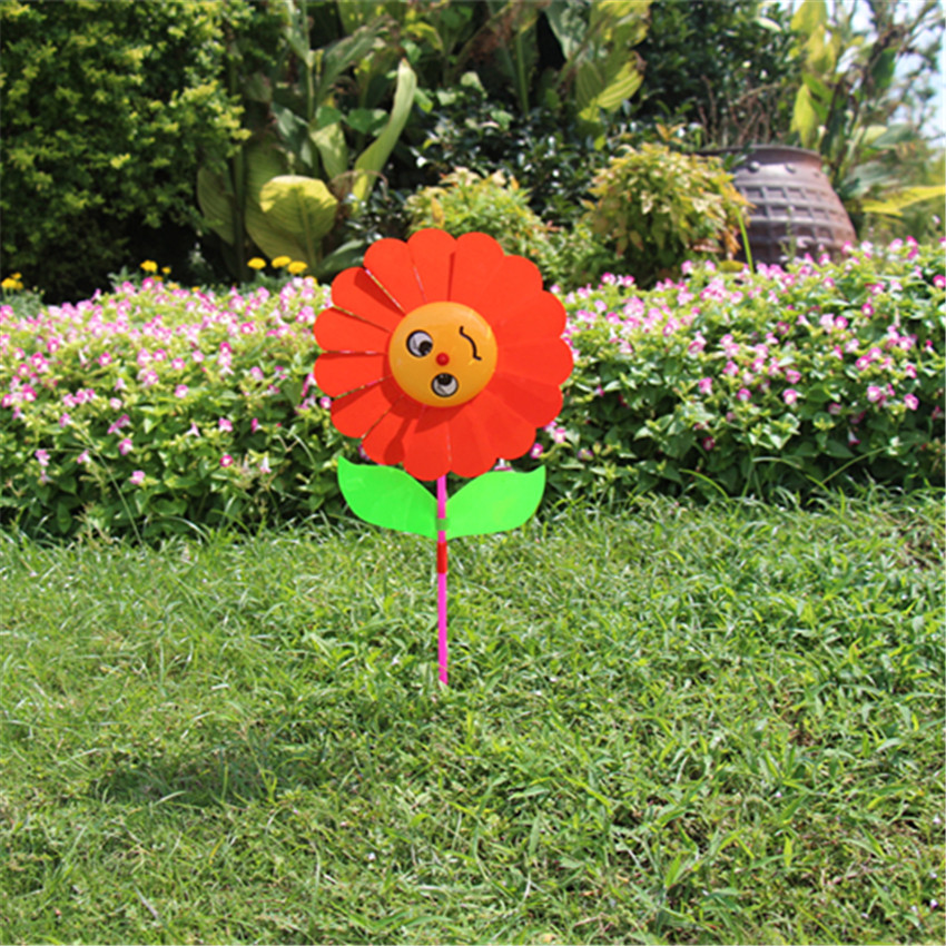 Factory Direct Sales Children's Smiley Windmill Traditional Nostalgic Toy Cartoon Windmill Park Stall Hot Sale Wholesale Factory Direct Sales Children's Smiley Windmill Traditional Nostalgic Toy Cartoon Windmill Park Stall Hot Sale Wholesale