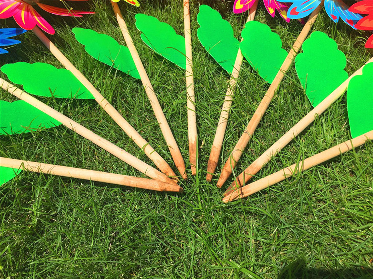 Wooden Pole Plug-in Sunflower Big Windmill Outdoor Decoration Scenic Spot Park Stall Hot Sale Advertising Real Estate Site Layout Wooden Pole Plug-in Sunflower Big Windmill Outdoor Decoration Scenic Spot Park Stall Hot Sale Advertising Real Estate Site Layout