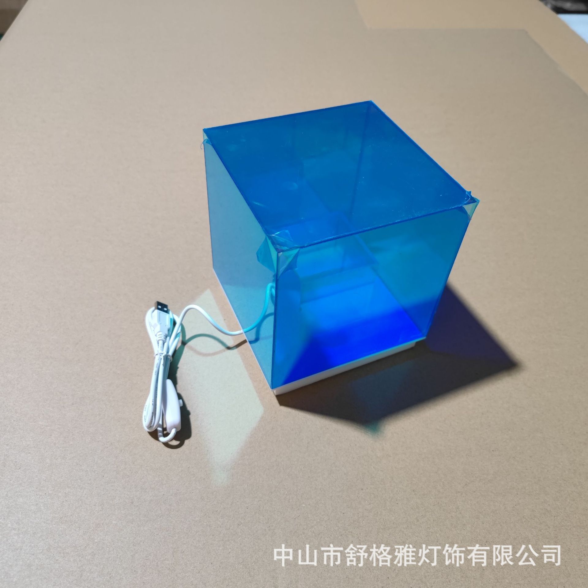 SOURCE Factory Wholesale Magic Cube Box Table Lamp Creative Atmosphere Small Night Lamp Square Cube Acrylic Color Table Lamp