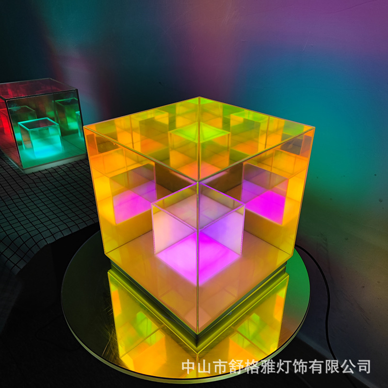 SOURCE Factory Wholesale Magic Cube Box Table Lamp Creative Atmosphere Small Night Lamp Square Cube Acrylic Color Table Lamp
