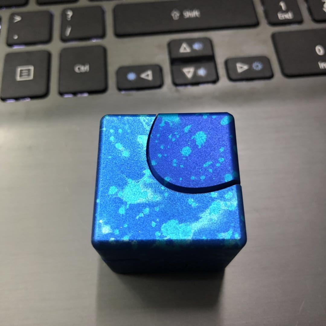 New Colorful Hand Spinner Creative Aluminum Alloy Rubik's Cube Fingertip Gyro Fingertip Pressure Reduction Toy Gift