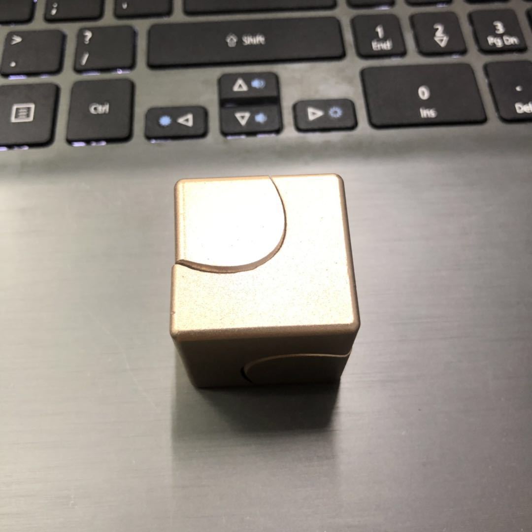 New Colorful Hand Spinner Creative Aluminum Alloy Rubik's Cube Fingertip Gyro Fingertip Pressure Reduction Toy Gift