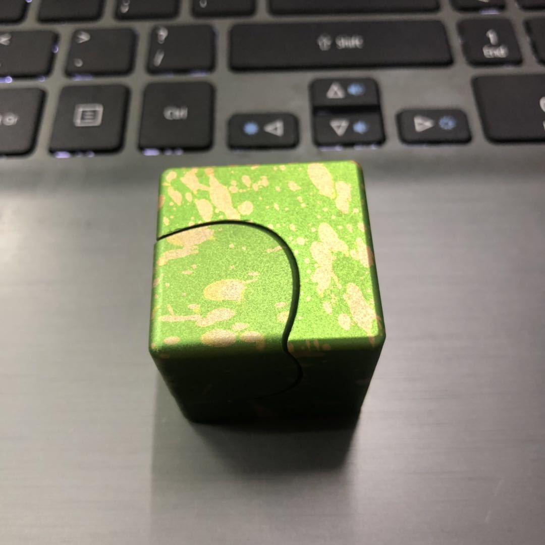 New Colorful Hand Spinner Creative Aluminum Alloy Rubik's Cube Fingertip Gyro Fingertip Pressure Reduction Toy Gift