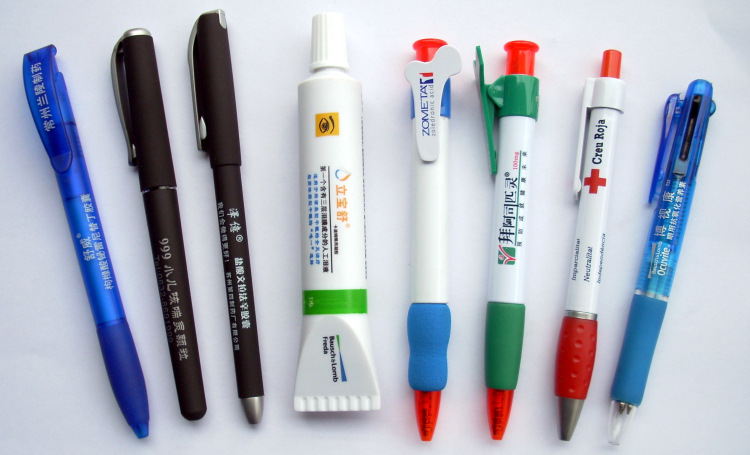 Factory Direct Sales Creative Style Toy Turn Luminous LED Light Decompression Ballpoint Pen Rotating Fingertip Gyro Pen Customization Factory Direct Sales Creative Style Toy Turn Luminous LED Light Decompression Ballpoint Pen Rotating Fingertip Gyro Pen Customization