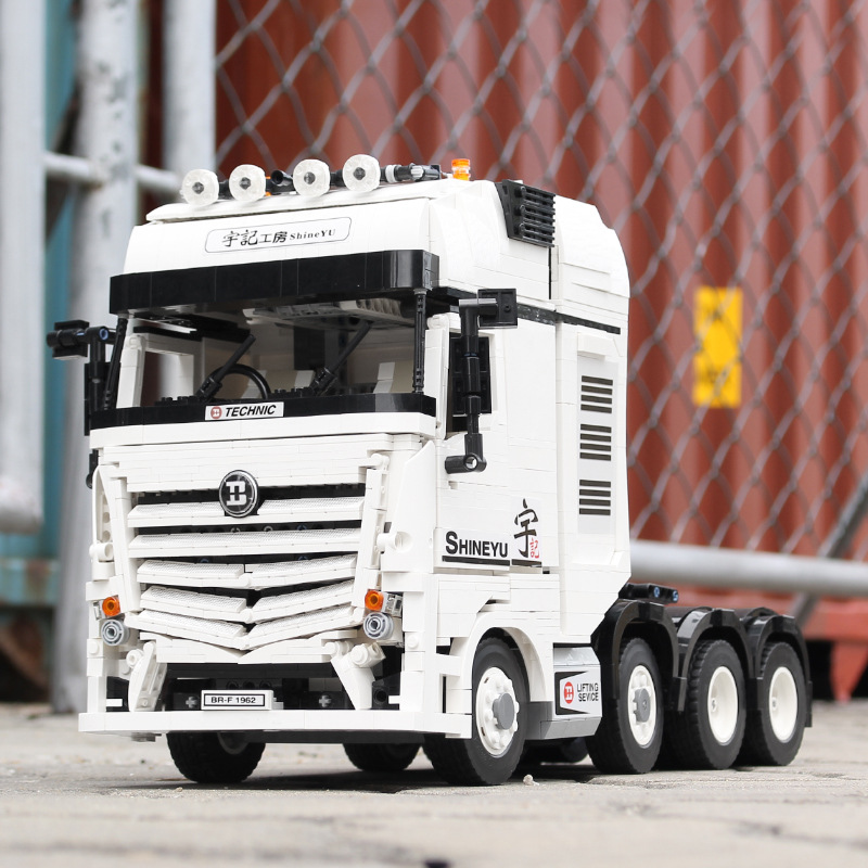 Xinyu Yuecheng Mercedes-Benz Container Truck Building Blocks Toy Remote Control App Bluetooth Electric Engineering Car