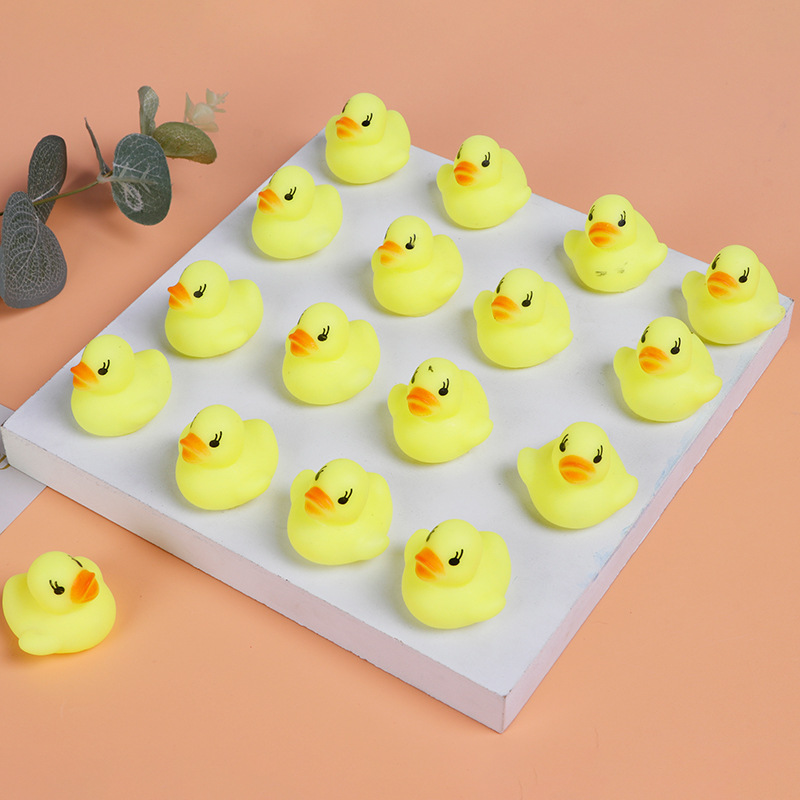 Water Playing Small Yellow Duck Mini Bath Toys Baby Toys Little Duck Vinyl Yiwu Children&#039;s Toys Wholesale
