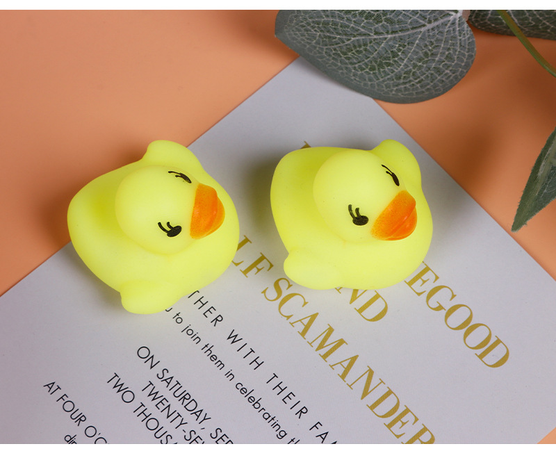 Water Playing Small Yellow Duck Mini Bath Toys Baby Toys Little Duck Vinyl Yiwu Children's Toys Wholesale
