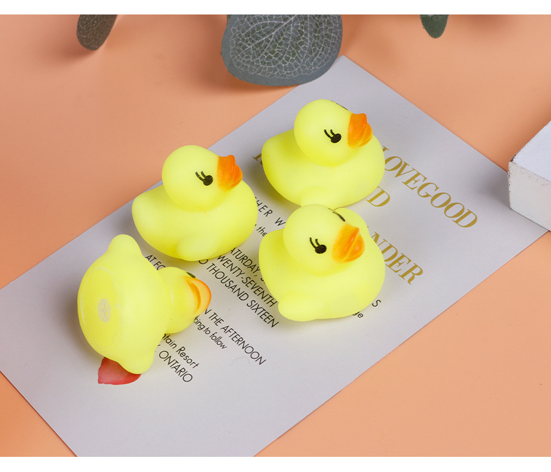 Water Playing Small Yellow Duck Mini Bath Toys Baby Toys Little Duck Vinyl Yiwu Children's Toys Wholesale