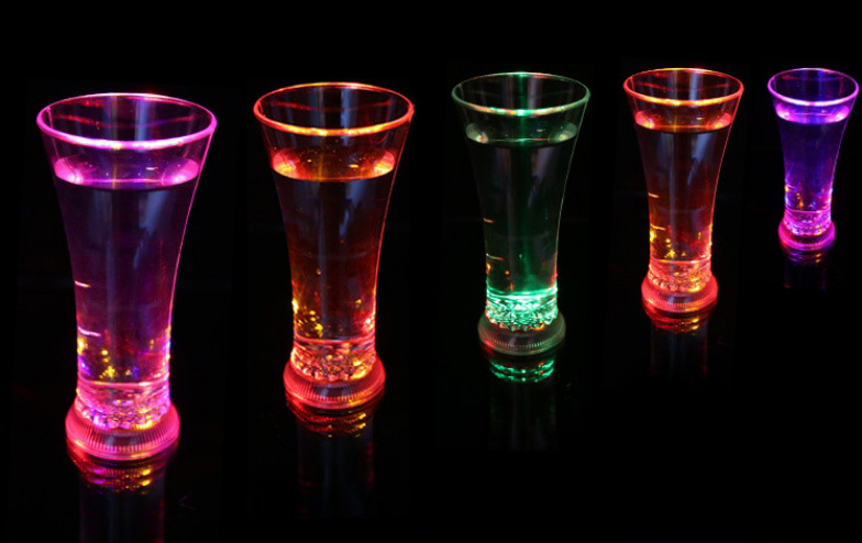 Colorful Luminous Cup Water Induction Colorful Beer Steins Pouring Water Is Bright Color Changing Luminous Cup Bar KTV Wine Glass Colorful Luminous Cup Water Induction Colorful Beer Steins Pouring Water Is Bright Color Changing Luminous Cup Bar KTV Wine Glass