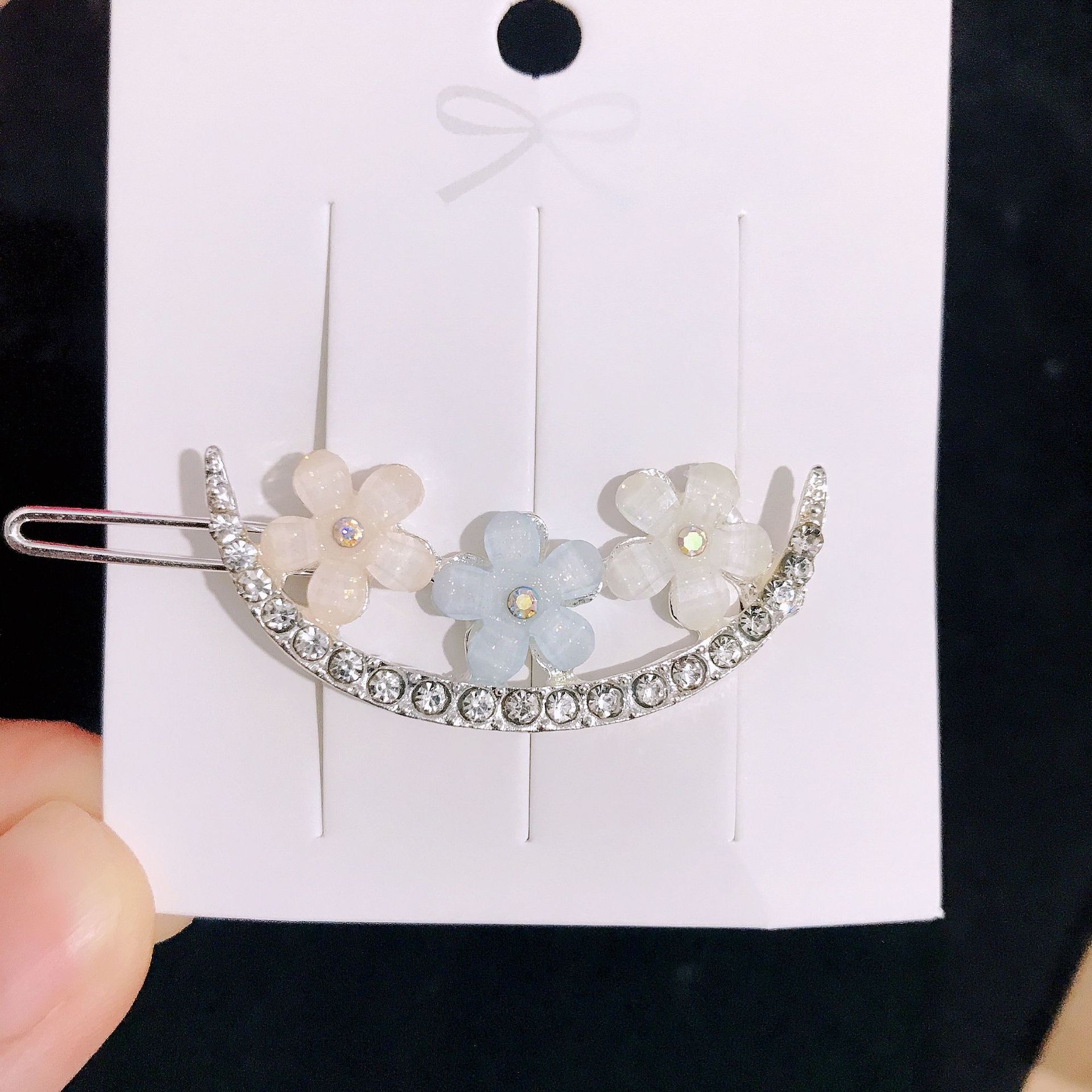 INS Girl Mori Super Fairy Crystal Flowers Hairpin South Korea Simple Hair Clip Internet Celebrity Bang Side Clip Top Clip Headdress INS Girl Mori Super Fairy Crystal Flowers Hairpin South Korea Simple Hair Clip Internet Celebrity Bang Side Clip Top Clip Headdress