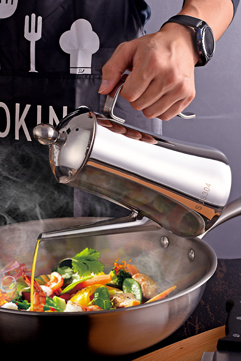 oil pot kitchen with soy oil bottle seasoning bottle sesame oil bottle vinegar pot leakproof large capacity oil tank