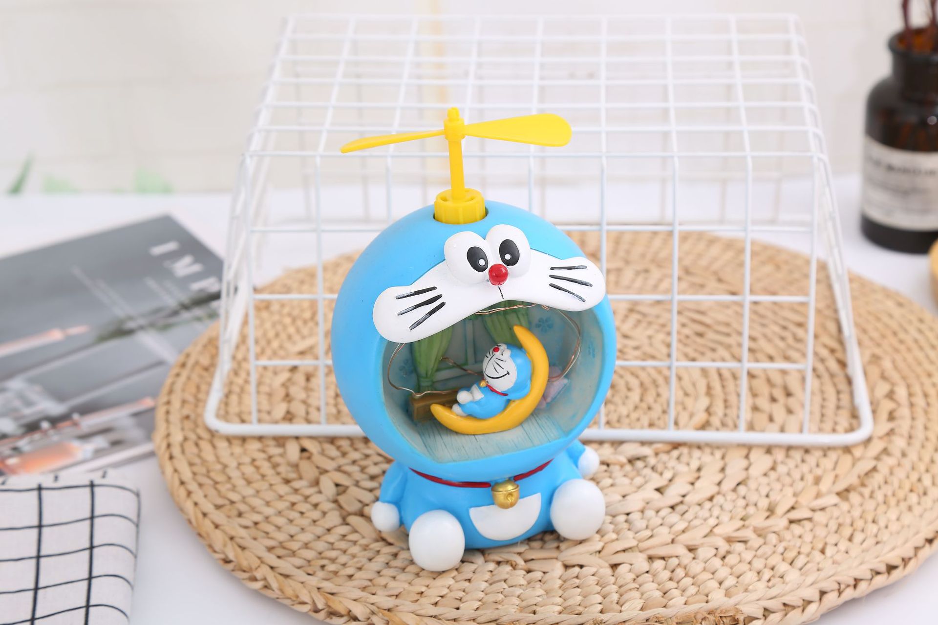 Imported arts and crafts Small Night Lamp Piggy Bank Garage Kits Ornaments Resin Crafts Birthday Gift Imported arts and crafts Small Night Lamp Piggy Bank Garage Kits Ornaments Resin Crafts Birthday Gift