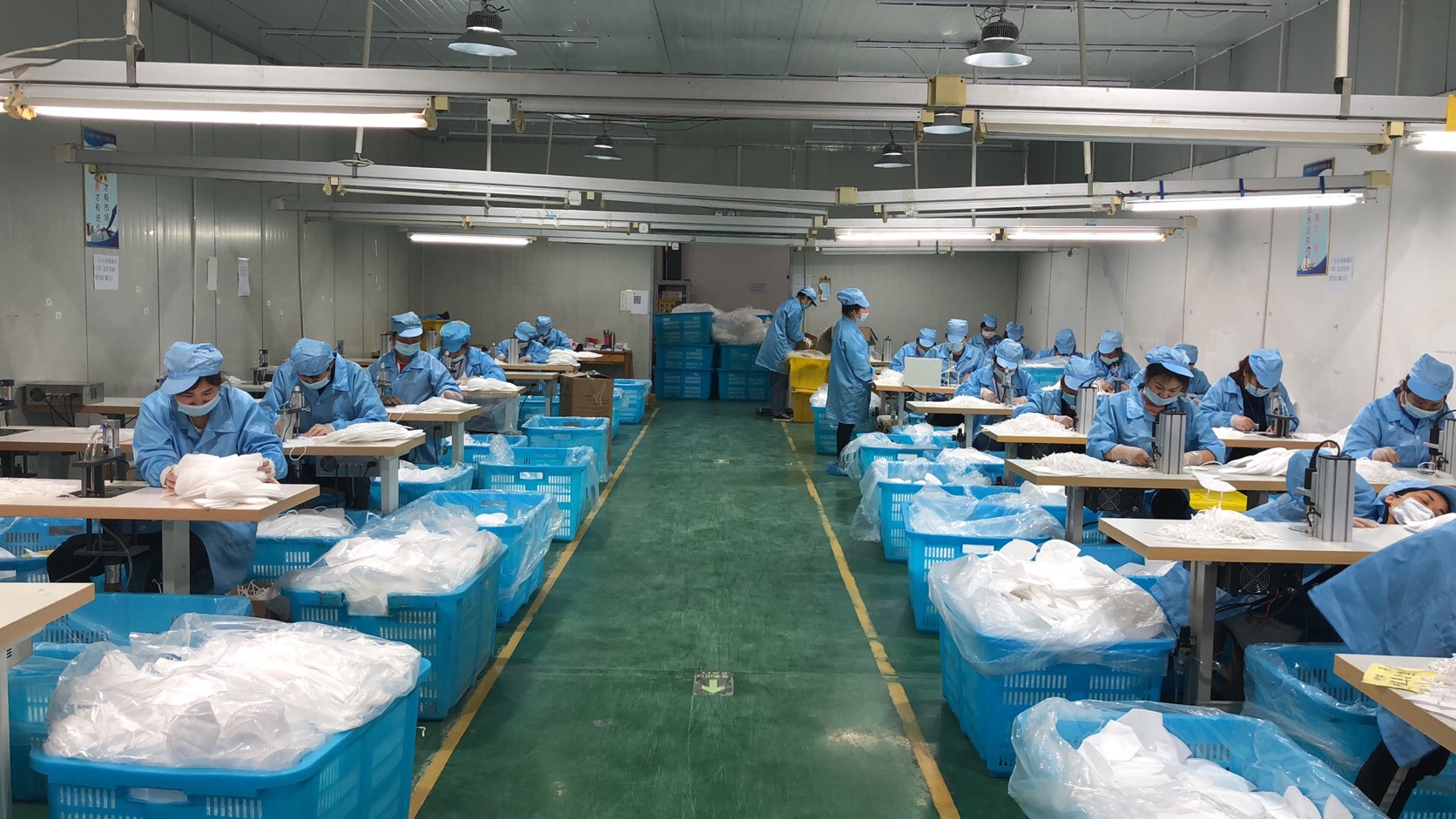 Wholesale adult built - in five - layer KN95 color dust respirator 99 melting spray dust respirator custom designed for civil use
