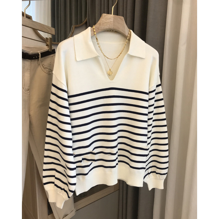 21 Autumn and Winter New ~ Simple Fashion! Iodine French Lapel Horizontal Striped Pullover Long Sleeve Navy-Striped Shirt Top for Women