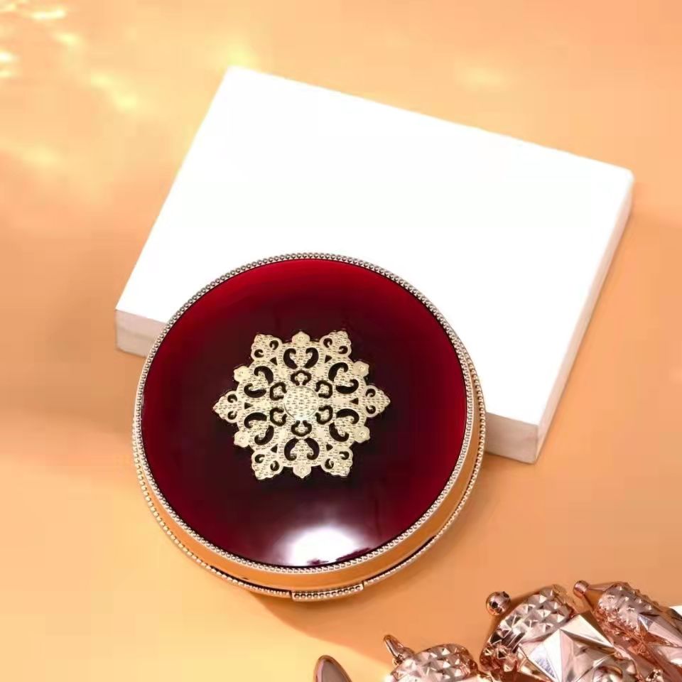 Queen Truncheon Pearlescent Treasure Luxury Gold High-Definition Makeup Gift Box Lipstick Lip Glaze Air Cushion Mascara Eyeliner Queen Truncheon Pearlescent Treasure Luxury Gold High-Definition Makeup Gift Box Lipstick Lip Glaze Air Cushion Mascara Eyeliner