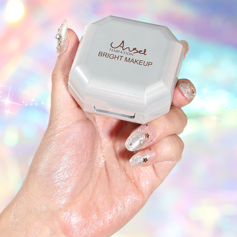 The Temptation of an Angel Diamond Highlight Powder Bright Repair Three-Dimensional Natural Crouching Silkworm Three-Dimensional Water Light Muscle Mashed Potatoes Glitter