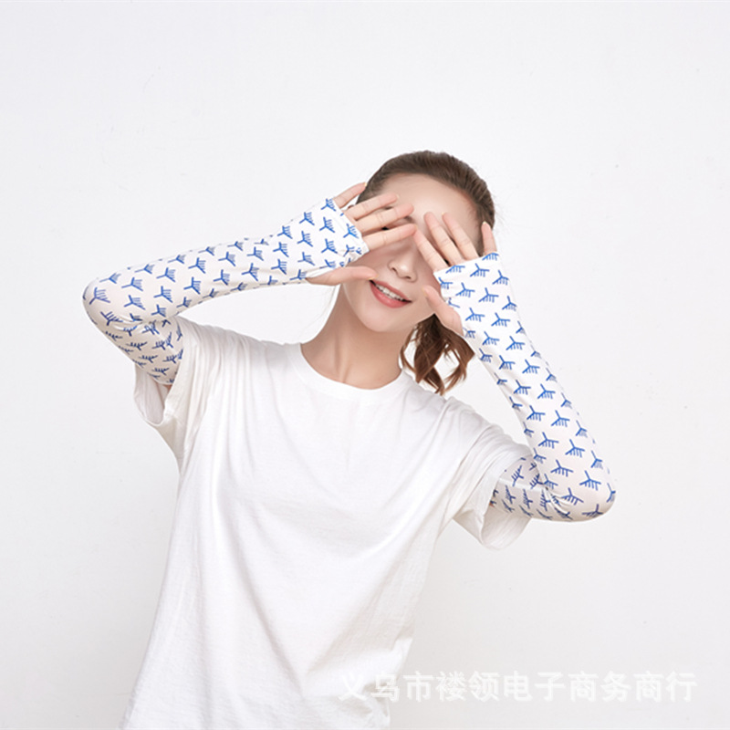 New web celebrity ice sleeve women Korean summer lovely printing sai sai anti uv anti mosquito sport sleeve ice silk sleeve New web celebrity ice sleeve women Korean summer lovely printing sai sai anti uv anti uv sport sleeve ice silk sleeve