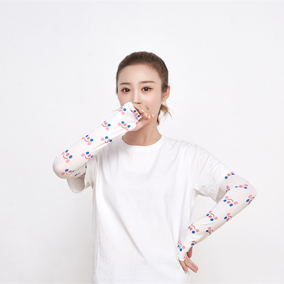 New web celebrity ice sleeve women Korean summer lovely printing sai sai anti uv anti mosquito sport sleeve ice silk sleeve New web celebrity ice sleeve women Korean summer lovely printing sai sai anti uv anti uv sport sleeve ice silk sleeve