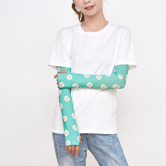 New web celebrity ice sleeve women Korean summer lovely printing sai sai anti uv anti mosquito sport sleeve ice silk sleeve New web celebrity ice sleeve women Korean summer lovely printing sai sai anti uv anti uv sport sleeve ice silk sleeve