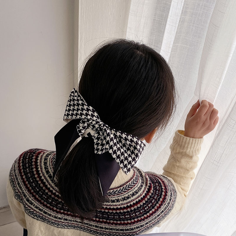 Small Long Silk Scarf for Women Spring and Autumn Fashionable Arm Bag Ribbon Versatile Korean Small Scarf Headband Hair Band Scarf Small Long Silk Scarf for Women Spring and Autumn Fashionable Arm Bag Ribbon Versatile Korean Small Scarf Headband Hair Band Scarf