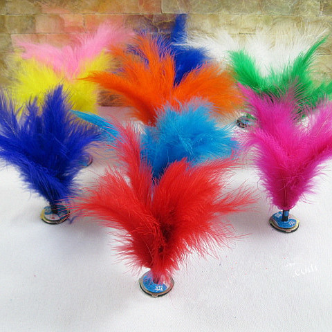 Factory Direct Sales High Quality Big Kick Shuttlecock for Student Competitions Two Yuan Store Special Batch Shuttlecock Quality Assurance