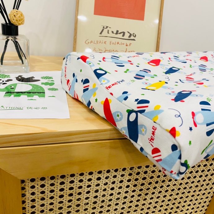 Thailand Natural Latex Pillow Toddler Student Children's Latex Pillow Latex Pillow Head Cotton Children Cartoon Latex Pillow Group Purchase Delivery