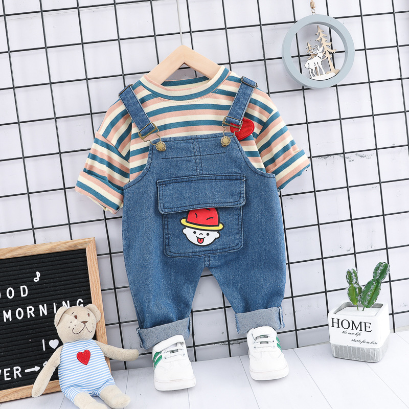 Autumn and Winter New Male Baby Clothes Love Romper Suspender Pants Two-Piece Cute Children's Clothing Baby Denim Suit Autumn and Winter New Male Baby Clothes Love Romper Suspender Pants Two-Piece Cute Children's Clothing Baby Denim Suit