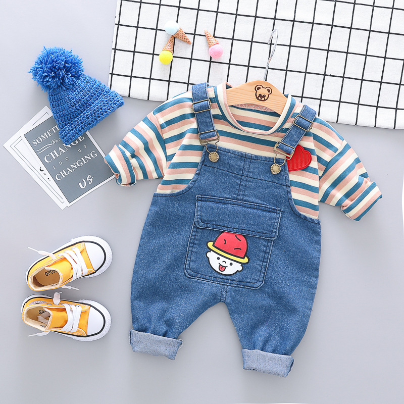 Autumn and Winter New Male Baby Clothes Love Romper Suspender Pants Two-Piece Cute Children's Clothing Baby Denim Suit Autumn and Winter New Male Baby Clothes Love Romper Suspender Pants Two-Piece Cute Children's Clothing Baby Denim Suit