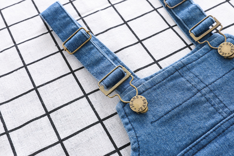 Autumn and Winter New Male Baby Clothes Love Romper Suspender Pants Two-Piece Cute Children's Clothing Baby Denim Suit Autumn and Winter New Male Baby Clothes Love Romper Suspender Pants Two-Piece Cute Children's Clothing Baby Denim Suit