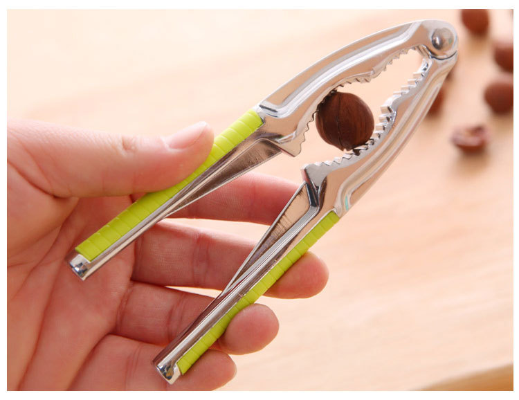 Walnut Cracker Walnut Holder Multi-Functional Nut Clip Peeling Siberian Hazelnut Pine Nuts Walnut Pliers Wholesale Green Handle