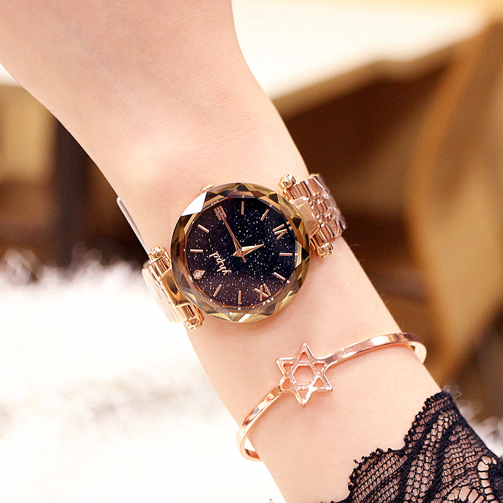 Retro Korean Type High-Profile Figure 2019 Counter Genuine Starry Sky Dial Rome Imported Movement Quartz Waterproof Bracelet Watch Retro Korean Type High-Profile Figure 2019 Counter Genuine Starry Sky Dial Rome Imported Movement Quartz Waterproof Bracelet Watch