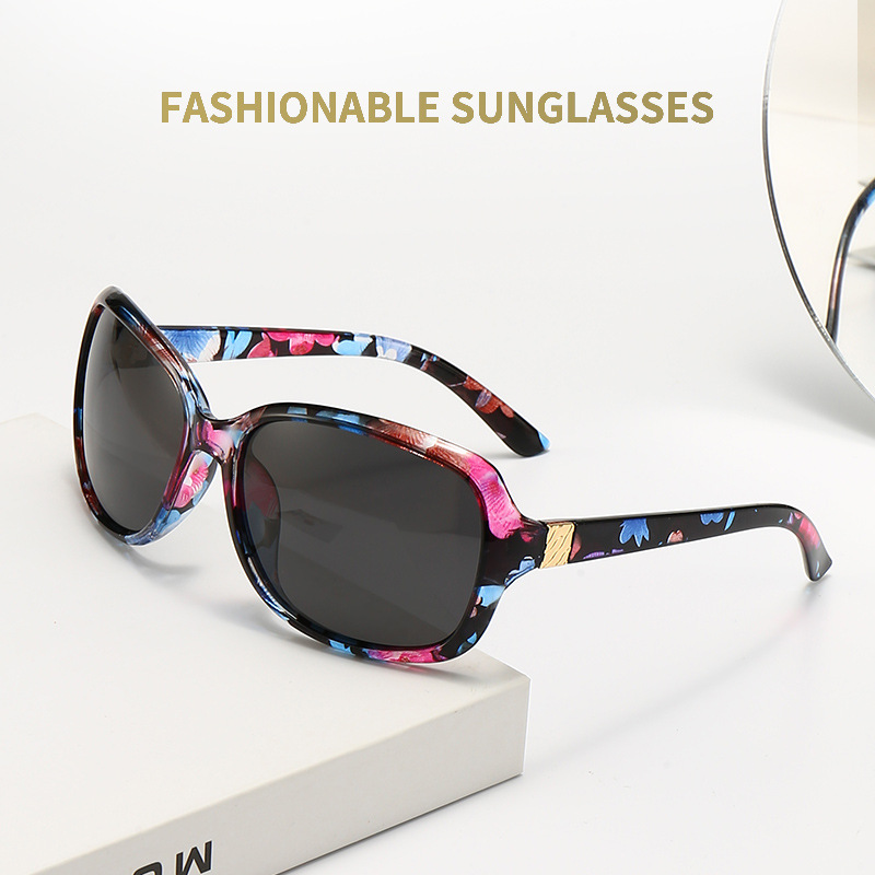 3043 Discolored Sunglasses Smart Photosensitive Polarized Sunglasses Day and Night Dual Use Driving Sunglasses Fishing Glasses Manufacturer 3043 Discolored Sunglasses Smart Photosensitive Polarized Sunglasses Day and Night Dual Use Driving Sunglasses Fishing Glasses Manufacturer