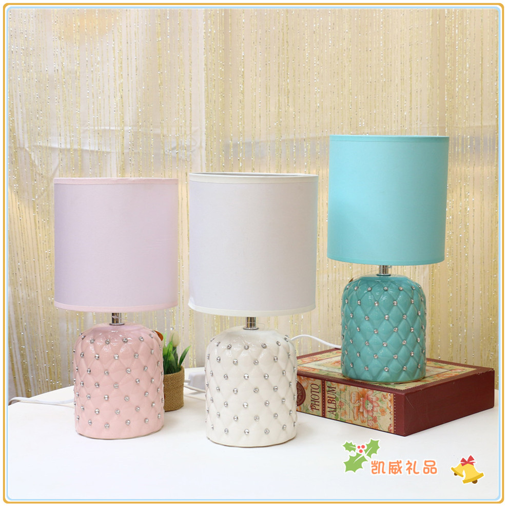 American Style Desk Lamp Bedside Lamp Bedroom Simple Ceramic Table Lamp Children's Room Student Dormitory Table Lamp American Style Desk Lamp Bedside Lamp Bedroom Simple Ceramic Table Lamp Children's Room Student Dormitory Table Lamp