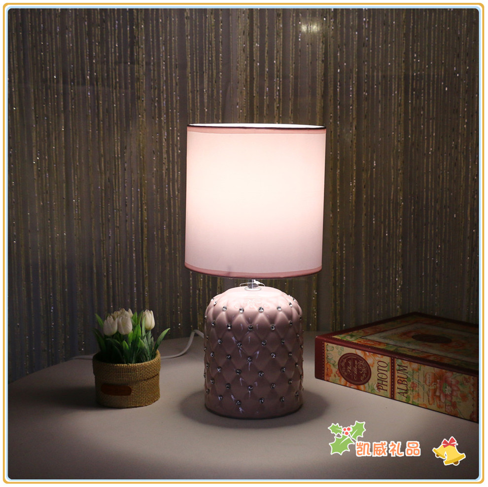 American Style Desk Lamp Bedside Lamp Bedroom Simple Ceramic Table Lamp Children's Room Student Dormitory Table Lamp American Style Desk Lamp Bedside Lamp Bedroom Simple Ceramic Table Lamp Children's Room Student Dormitory Table Lamp