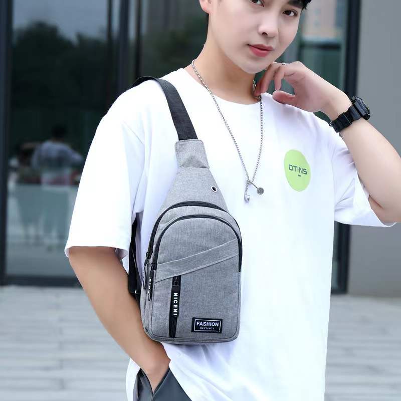 Cross-Border Small Chest Bag Fashion Oxford Cloth Crossbody Shoulder Bag USB Earphone Hole Large Capacity Men&#039;s Chest Bag