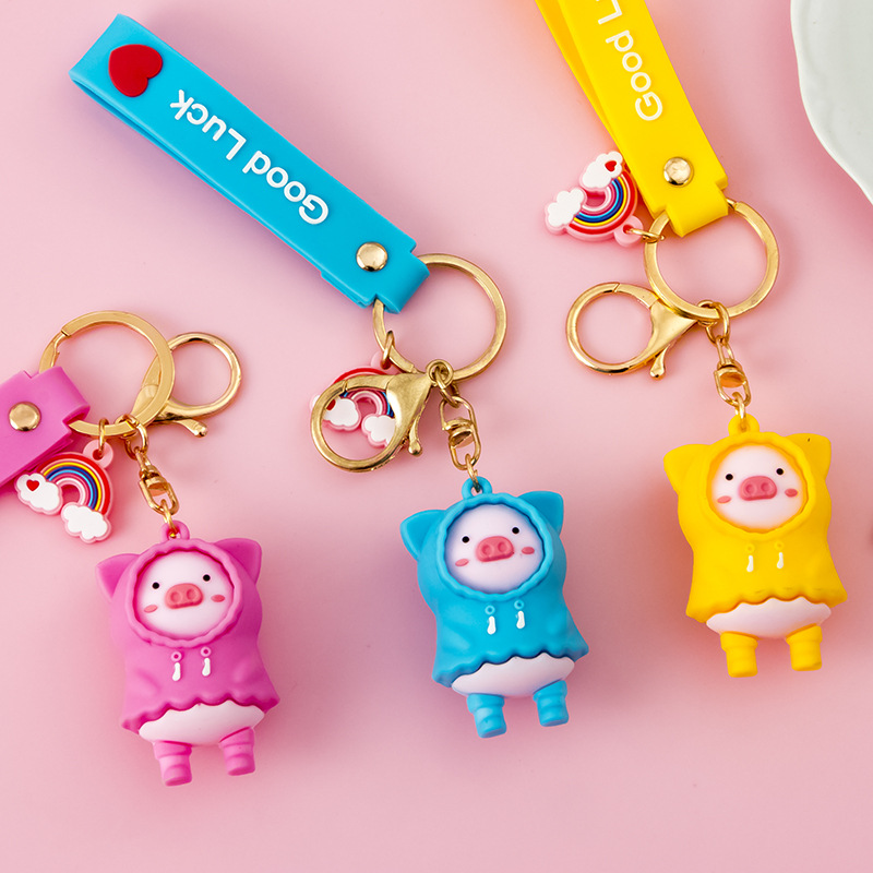 Girl &#039;S Creative Piggy Keychain Cute Raincoat Pig Pendant Earphone Protective Cover Bag Ornaments Soft Glue Small Gift