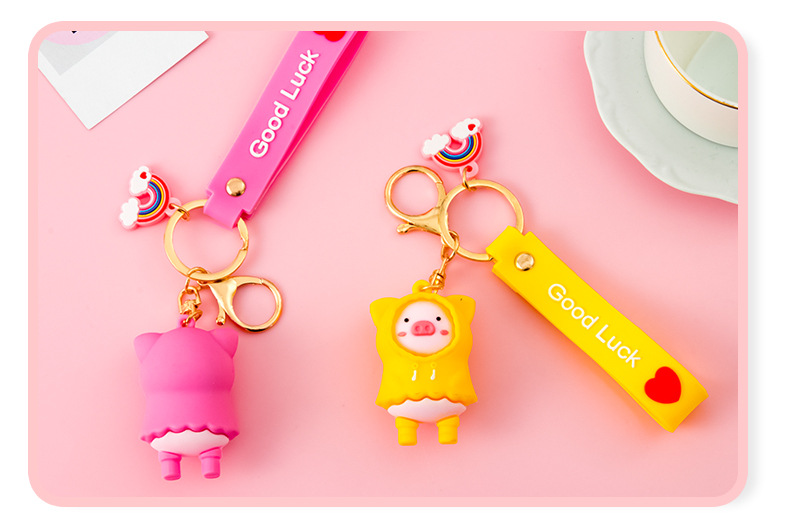 Girl 'S Creative Piggy Keychain Cute Raincoat Pig Pendant Earphone Protective Cover Bag Ornaments Soft Glue Small Gift