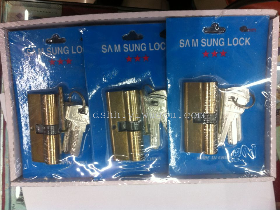 Lock cylinder door lock cores