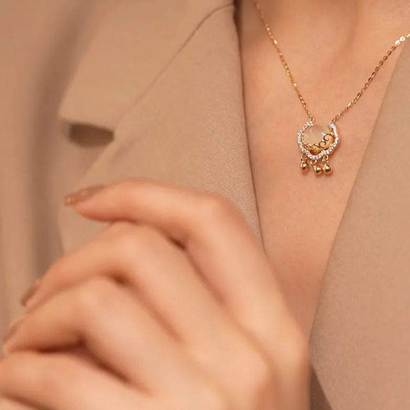 Tiktok Live Streaming on Kwai Xiangyun Ruyi Safety Lock Necklace Female Korean Ins Longevity Lock Dignified Pendant Clavicle Chain