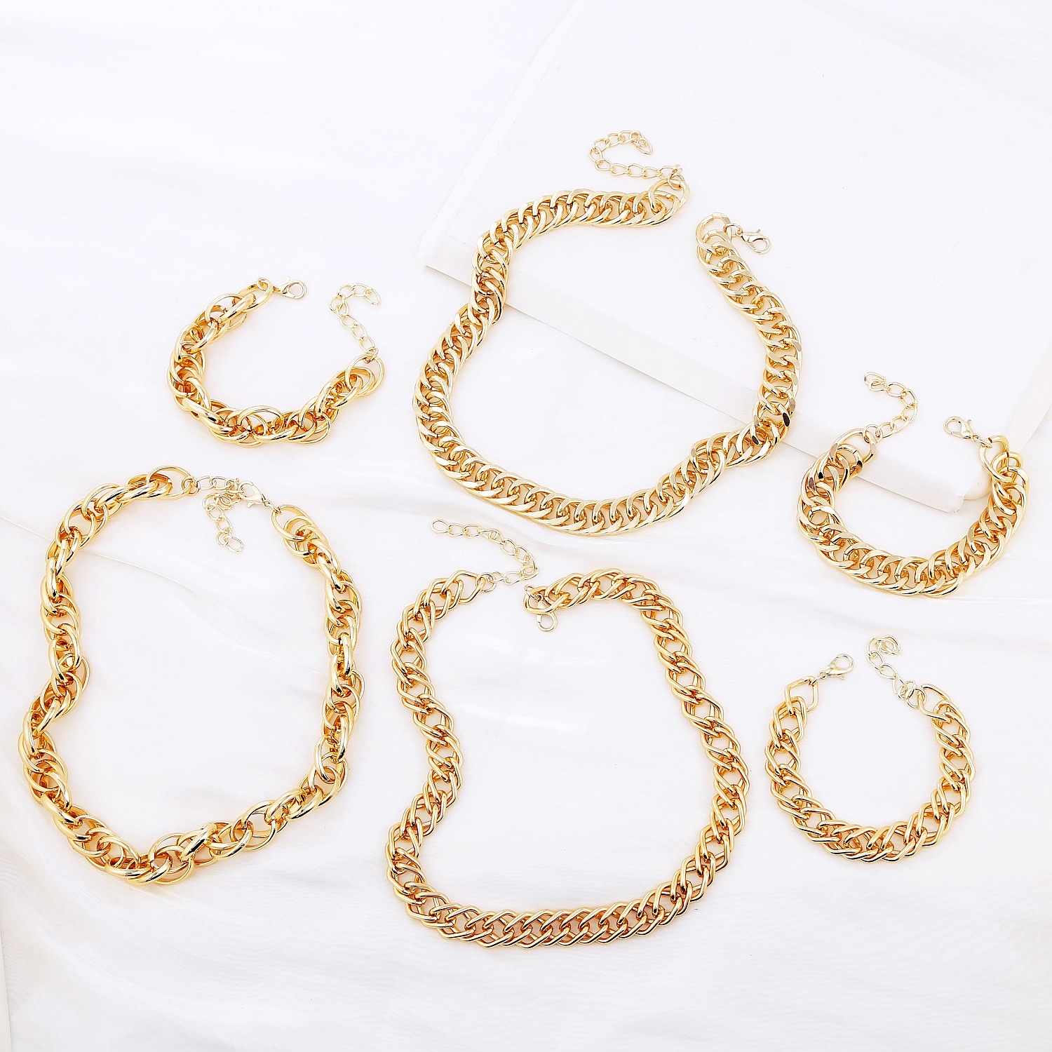 Fashion Simple Gold and Silver Two-Color Aluminum Chain Lock Retro Trendy Exaggerated Cross-Border Ins Necklace European and American Jewelry