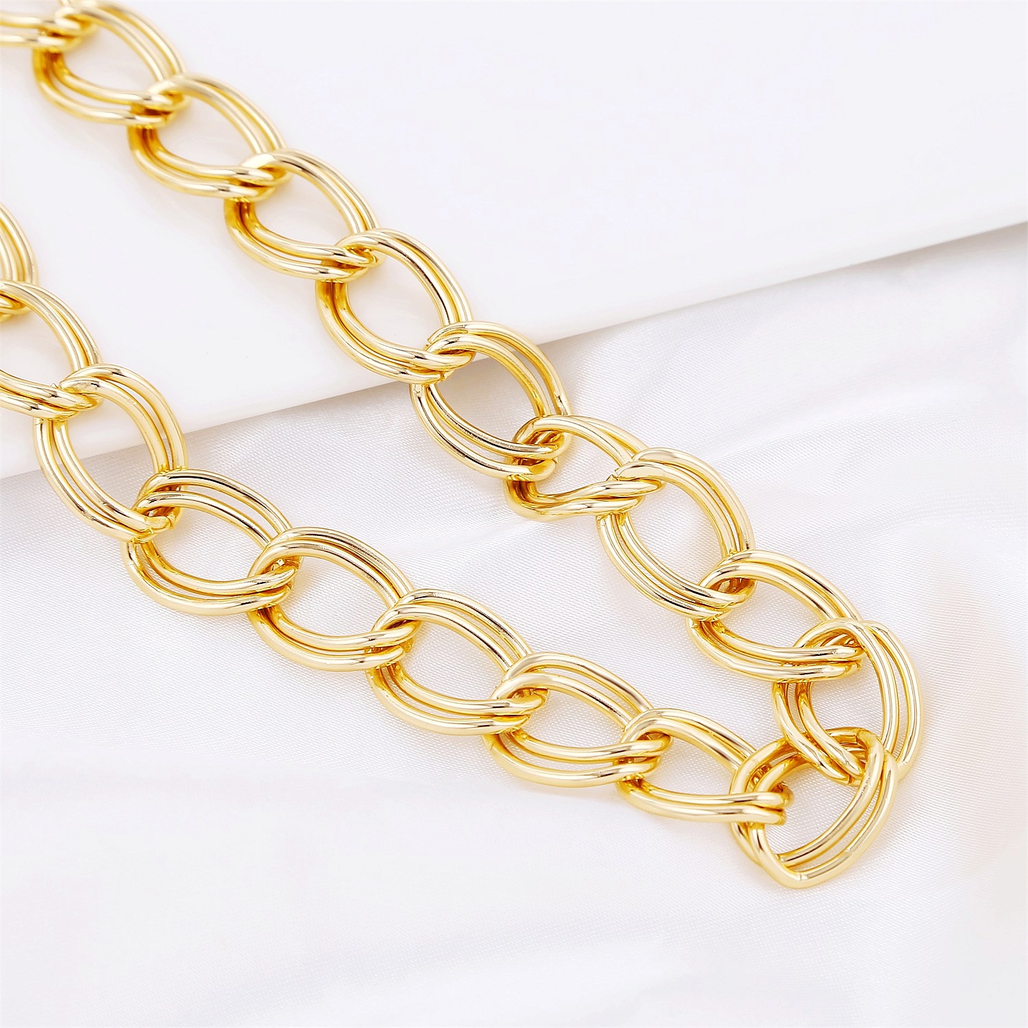 Fashion Simple Gold and Silver Two-Color Aluminum Chain Lock Retro Trendy Exaggerated Cross-Border Ins Necklace European and American Jewelry