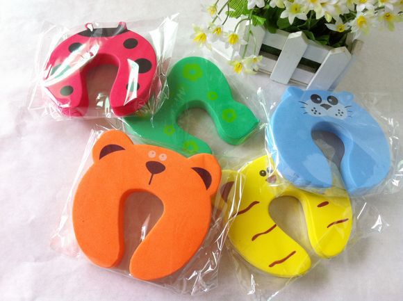 Children's safety clamping door lock baby thickened door stopper baby door guard cartoon door clip Children's safety clamping door lock baby thickened door stopper baby door guard cartoon door clip
